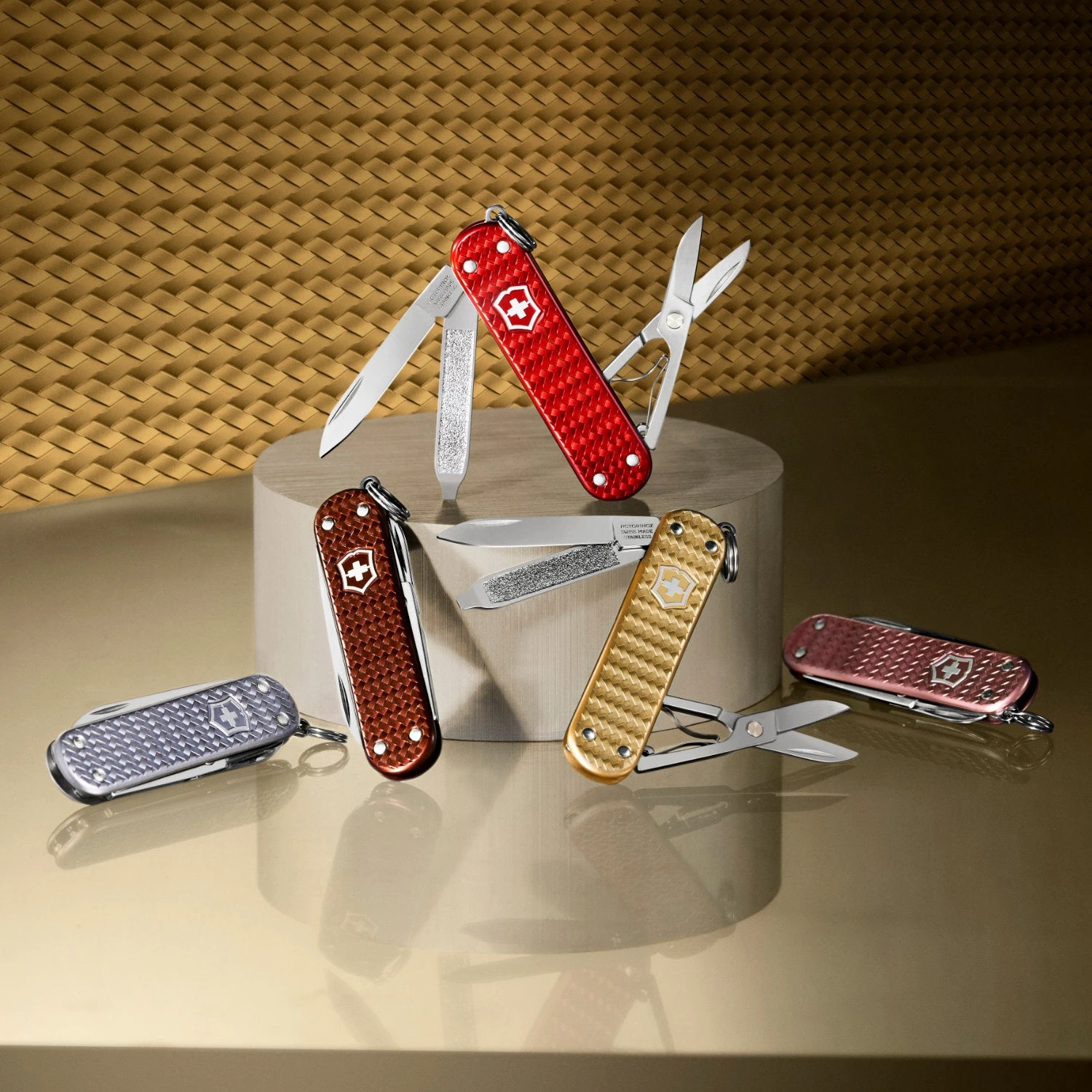Victorinox Classic SD Precious Alox Swiss Army Knife 5 Victorinox Classic SD Precious Alox Swiss Army Knife - Image 5