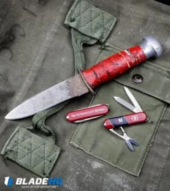 Victorinox Classic SD Swiss Army Knife Continue Mission 9 Victorinox Classic SD Swiss Army Knife Continue Mission -Blade HQ Victorinox Classic SD Swiss Army Knife Continue Mission BHQ 98848 kp military canvas web